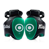 Fairtex TP5 Thigh Pads Muay Thai Boxing Black-Green
