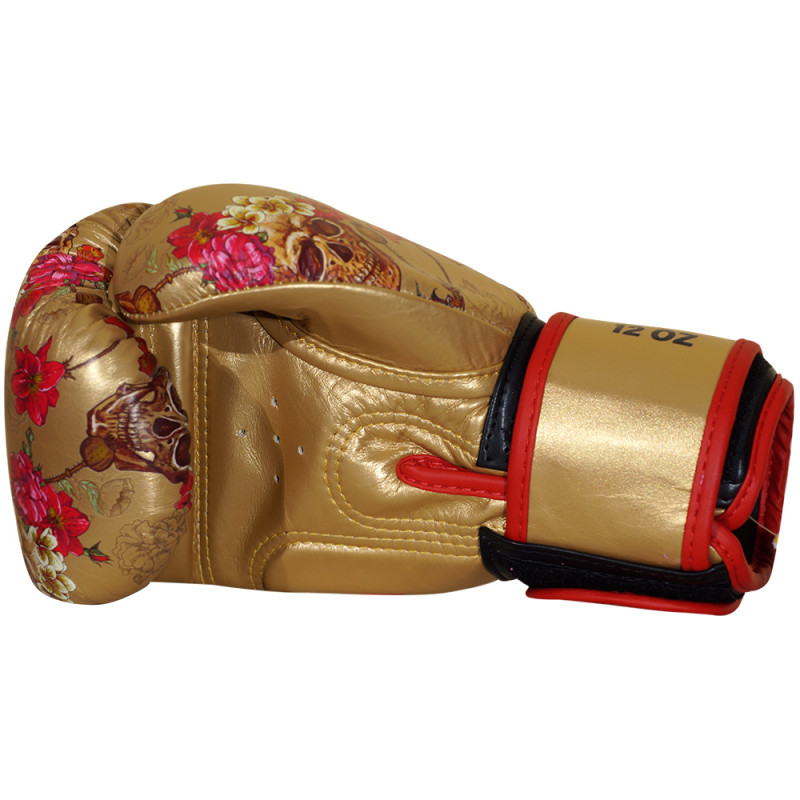 Raja Boxing Muay Thai Gloves "Golden Scull" 