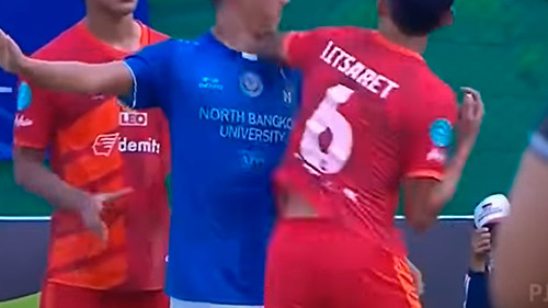 MUAY THAI vs FOOTBALL.