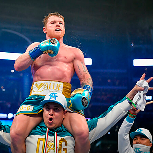 CANELO BREAKS DOWN SAUNDERS, FORCES HIM TO QUIT AFTER 8TH ROUND