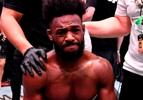 ALJAMAIN STERLING WINS UFC BANTAMWEIGHT TITLE AFTER PETR YAN DISQUALIFIED FOR ILLEGAL KNEE