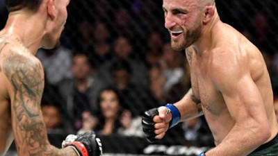 ALEXANDER VOLKANOVSKI DEFEATS MAX HOLLOWAY AT UFC 245
